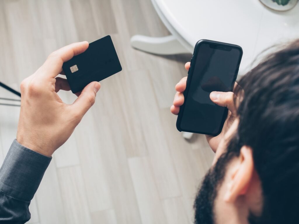 Paiement sans contact avec téléphone, parrainage Revolut